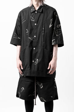 画像をギャラリービューアに読み込む, A.F ARTEFACT PYRA PATTERN PRINT H/S COVER-ALL SHIRT (BLACK)