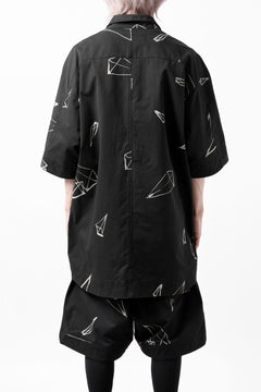 画像をギャラリービューアに読み込む, A.F ARTEFACT PYRA PATTERN PRINT H/S COVER-ALL SHIRT (BLACK)
