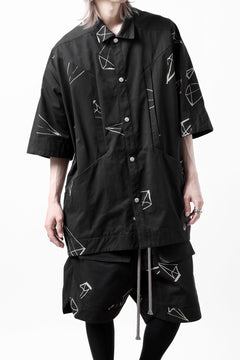 画像をギャラリービューアに読み込む, A.F ARTEFACT PYRA PATTERN PRINT H/S COVER-ALL SHIRT (BLACK)
