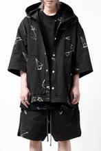 画像をギャラリービューアに読み込む, A.F ARTEFACT PYRA PATTERN PRINT H/S HOODIE SHIRT (BLACK)