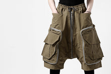 画像をギャラリービューアに読み込む, A.F ARTEFACT RADICAL-ZIP MILITARY SARROUEL SHORTS (BEIGE)