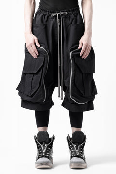 画像をギャラリービューアに読み込む, A.F ARTEFACT RADICAL-ZIP MILITARY SARROUEL SHORTS (BLACK)