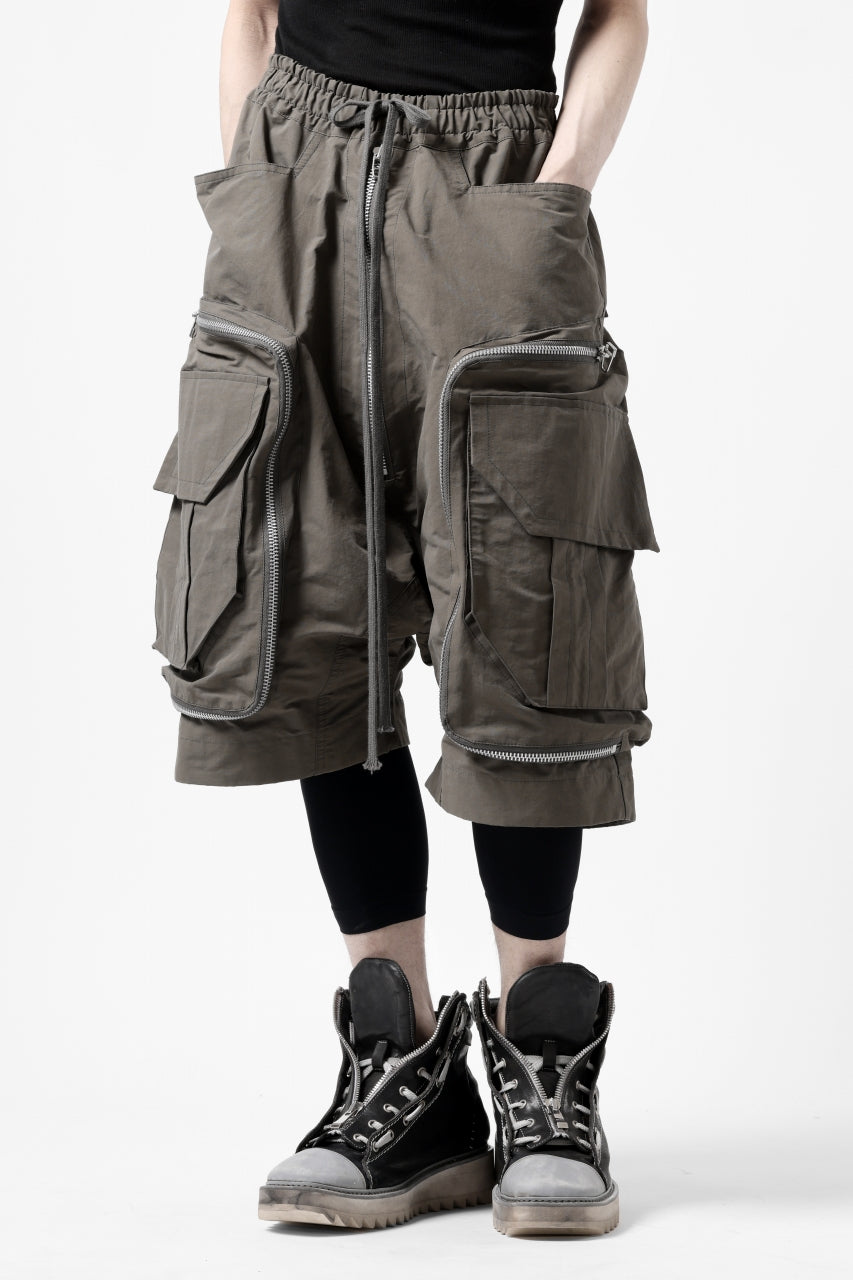画像をギャラリービューアに読み込む, A.F ARTEFACT RADICAL-ZIP MILITARY SARROUEL SHORTS (KHAKI)