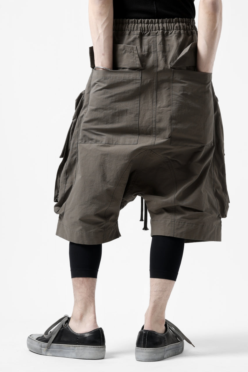 画像をギャラリービューアに読み込む, A.F ARTEFACT RADICAL-ZIP MILITARY SARROUEL SHORTS (KHAKI)