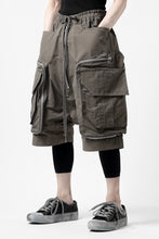 画像をギャラリービューアに読み込む, A.F ARTEFACT RADICAL-ZIP MILITARY SARROUEL SHORTS (KHAKI)