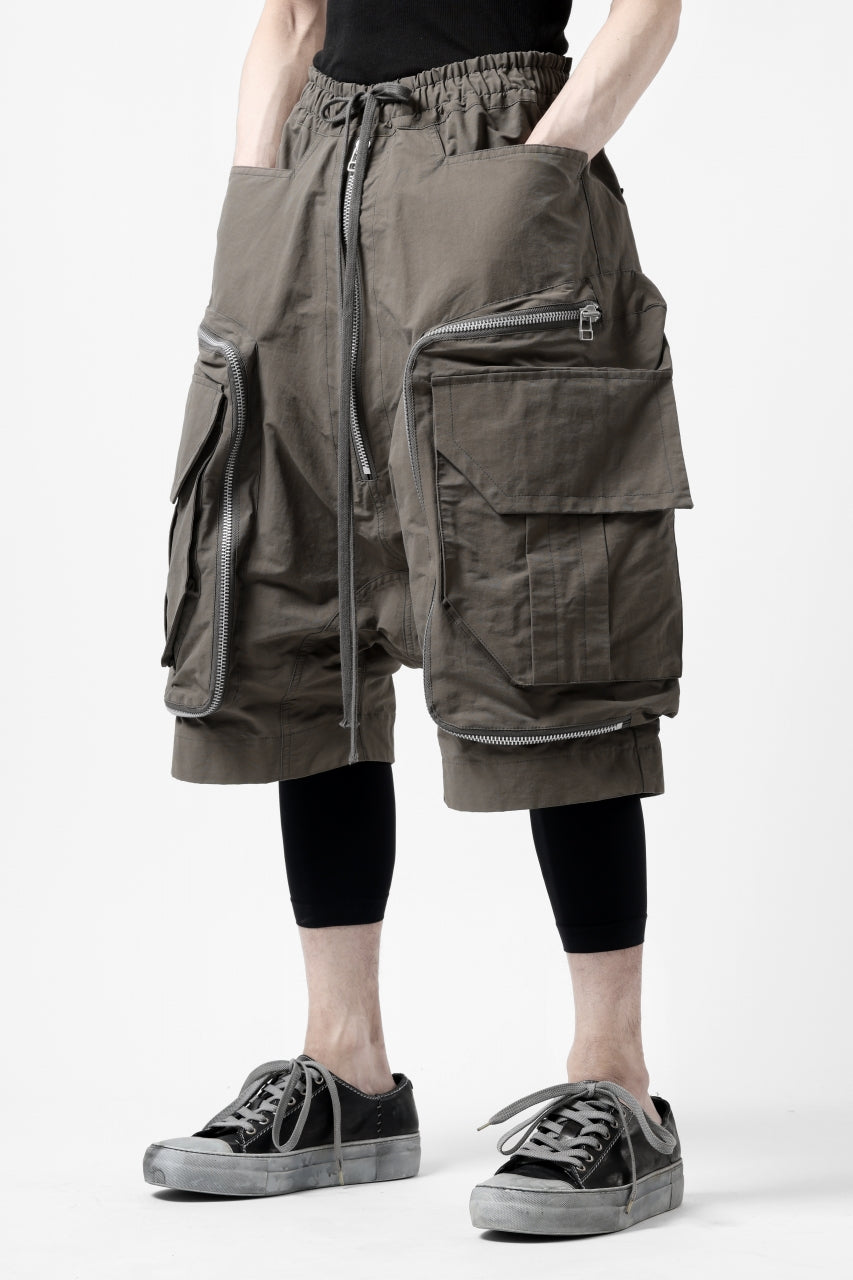 画像をギャラリービューアに読み込む, A.F ARTEFACT RADICAL-ZIP MILITARY SARROUEL SHORTS (KHAKI)