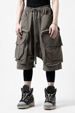 画像をギャラリービューアに読み込む, A.F ARTEFACT RADICAL-ZIP MILITARY SARROUEL SHORTS (KHAKI)