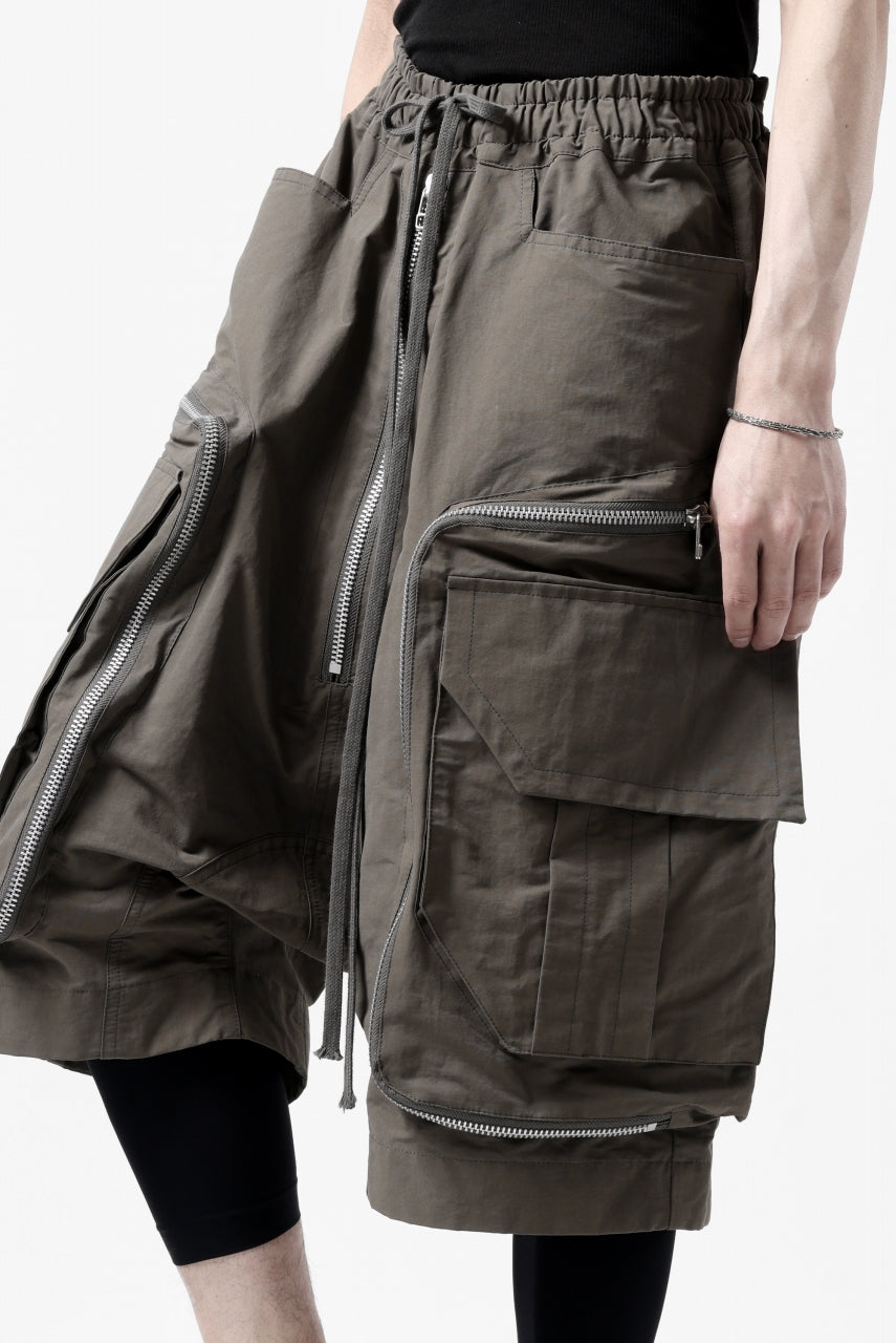 画像をギャラリービューアに読み込む, A.F ARTEFACT RADICAL-ZIP MILITARY SARROUEL SHORTS (KHAKI)