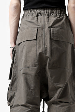 画像をギャラリービューアに読み込む, A.F ARTEFACT RADICAL-ZIP MILITARY SARROUEL SHORTS (KHAKI)