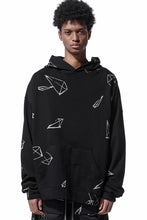 画像をギャラリービューアに読み込む, A.F ARTEFACT PYRA PATTERN PRINT SWEAT HOODIE (BLACK)