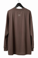 画像をギャラリービューアに読み込む, A.F ARTEFACT THICK-COLLAR BASIC L/S T-SHIRT / TYPE B PRINT (BROWN)