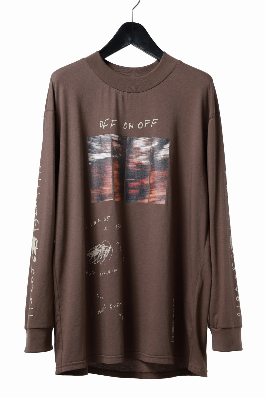 画像をギャラリービューアに読み込む, A.F ARTEFACT THICK-COLLAR BASIC L/S T-SHIRT / TYPE A PRINT (BROWN)