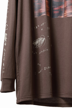 画像をギャラリービューアに読み込む, A.F ARTEFACT THICK-COLLAR BASIC L/S T-SHIRT / TYPE A PRINT (BROWN)