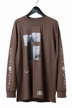 画像をギャラリービューアに読み込む, A.F ARTEFACT THICK-COLLAR BASIC L/S T-SHIRT / TYPE B PRINT (BROWN)