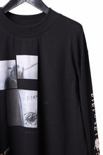 画像をギャラリービューアに読み込む, A.F ARTEFACT THICK-COLLAR BASIC L/S T-SHIRT / TYPE B PRINT (BLACK)