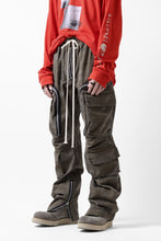 画像をギャラリービューアに読み込む, A.F ARTEFACT exclusive RADICAL-ZIP FIELD PANTS / VINTAGE DYED (KHAKI)