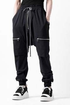 画像をギャラリービューアに読み込む, A.F ARTEFACT FRONT ZIP SARROUEL EASY PANTS / STRETCH NYLON (BLACK)