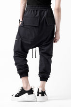 画像をギャラリービューアに読み込む, A.F ARTEFACT FRONT ZIP SARROUEL EASY PANTS / STRETCH NYLON (BLACK)