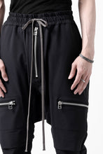 画像をギャラリービューアに読み込む, A.F ARTEFACT FRONT ZIP SARROUEL EASY PANTS / STRETCH NYLON (BLACK)