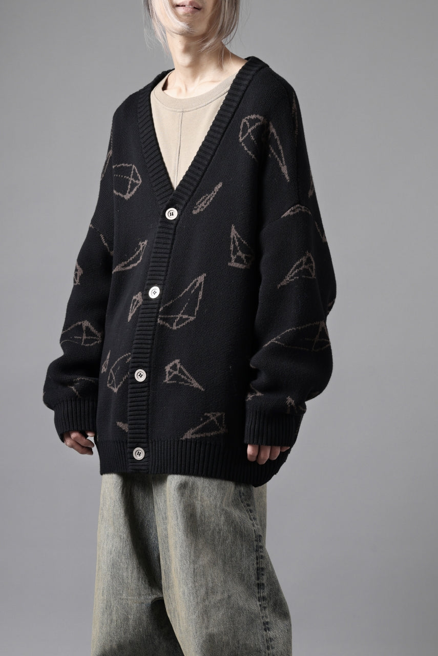 画像をギャラリービューアに読み込む, A.F ARTEFACT PYRA PATTERN COTTON KNIT CARDIGAN (BLACK x BROWN)