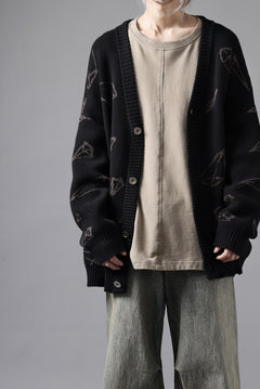 画像をギャラリービューアに読み込む, A.F ARTEFACT PYRA PATTERN COTTON KNIT CARDIGAN (BLACK x BROWN)