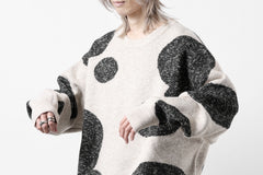 画像をギャラリービューアに読み込む, A.F ARTEFACT POLKA PATTERN KNIT TOPS (BEIGE x GREY)