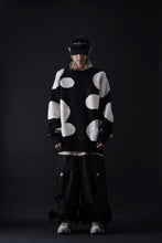 画像をギャラリービューアに読み込む, A.F ARTEFACT POLKA PATTERN KNIT TOPS (BLACK x BEIGE)