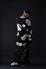 画像をギャラリービューアに読み込む, A.F ARTEFACT POLKA PATTERN KNIT TOPS (BLACK x BEIGE)