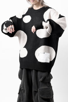 画像をギャラリービューアに読み込む, A.F ARTEFACT POLKA PATTERN KNIT TOPS (BLACK x BEIGE)