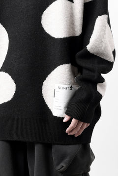画像をギャラリービューアに読み込む, A.F ARTEFACT POLKA PATTERN KNIT TOPS (BLACK x BEIGE)