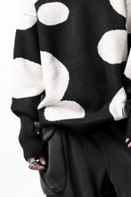画像をギャラリービューアに読み込む, A.F ARTEFACT POLKA PATTERN KNIT TOPS (BLACK x BEIGE)