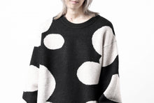 画像をギャラリービューアに読み込む, A.F ARTEFACT POLKA PATTERN KNIT TOPS (BLACK x BEIGE)