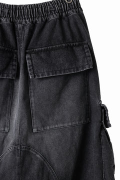 画像をギャラリービューアに読み込む, A.F ARTEFACT LOWCROTCH MILITARY WIDE SHORTS / FADED AGING DENIM (BLACK)
