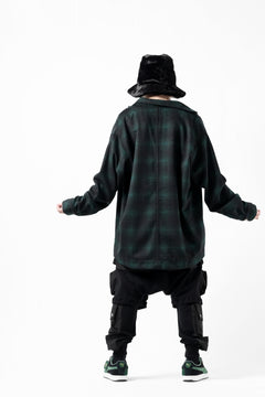 画像をギャラリービューアに読み込む, A.F ARTEFACT SNAPPED OVER SHIRT / OMBRE FLANNEL (BLACK x KHAKI)