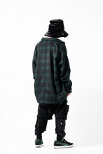 画像をギャラリービューアに読み込む, A.F ARTEFACT SNAPPED OVER SHIRT / OMBRE FLANNEL (BLACK x KHAKI)