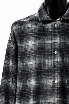 画像をギャラリービューアに読み込む, A.F ARTEFACT SNAPPED OVER SHIRT / OMBRE FLANNEL (BLACK x WHITE)