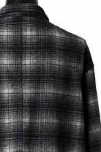 画像をギャラリービューアに読み込む, A.F ARTEFACT SNAPPED OVER SHIRT / OMBRE FLANNEL (BLACK x WHITE)