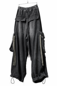 画像をギャラリービューアに読み込む, A.F ARTEFACT EXTREME WIDE CARGO PANTS / FADED AGING DENIM (VINTAGE BLACK)