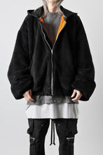 Load image into Gallery viewer, A.F ARTEFACT MA-1 HOODIE JACKET / TEDDY BOA FLEECE (BLACK)
