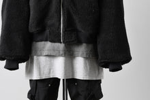 Load image into Gallery viewer, A.F ARTEFACT MA-1 HOODIE JACKET / TEDDY BOA FLEECE (BLACK)