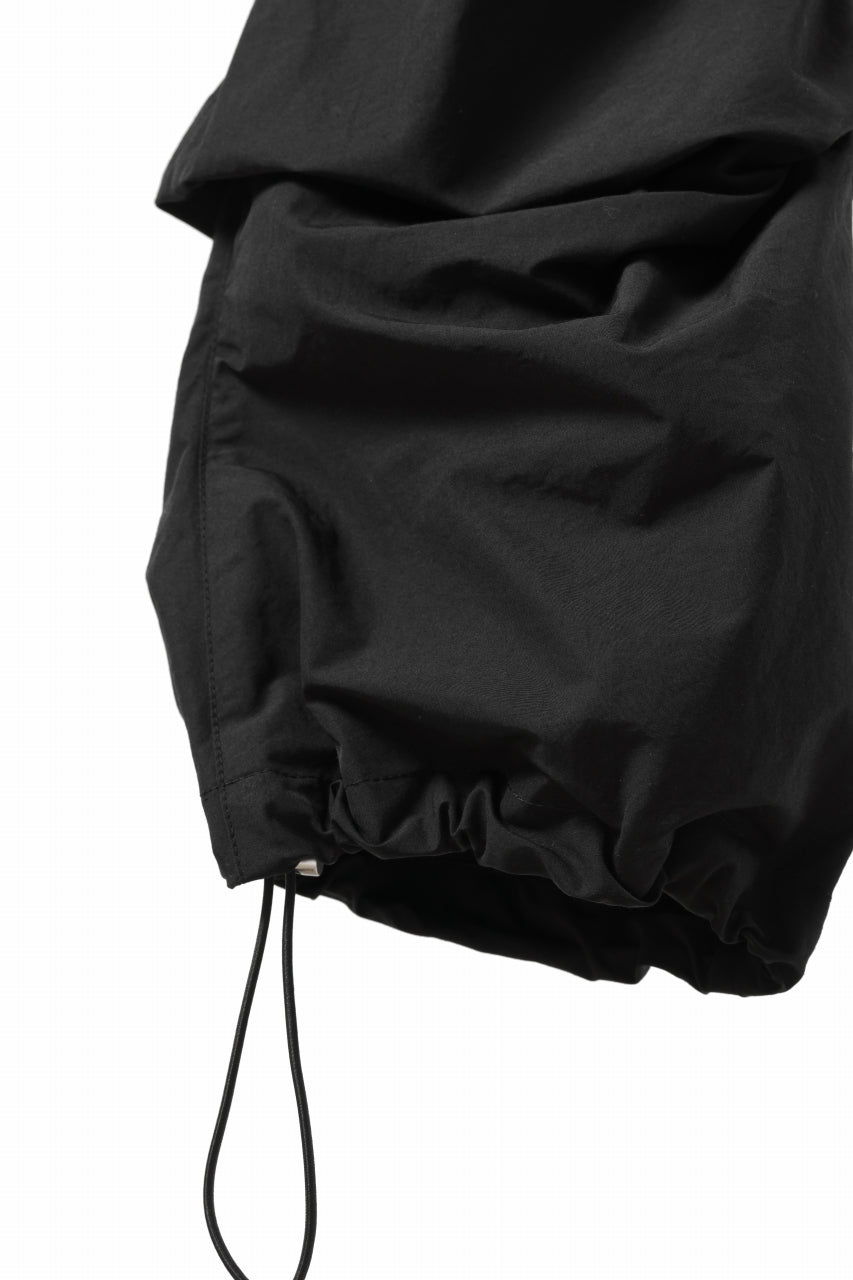 画像をギャラリービューアに読み込む, A.F ARTEFACT TUCK VOLUME BAGGY PANTS / SMOOTH NYLON (BLACK)