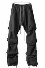 画像をギャラリービューアに読み込む, A.F ARTEFACT TUCK VOLUME BAGGY PANTS / SMOOTH NYLON (BLACK)
