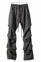 画像をギャラリービューアに読み込む, A.F ARTEFACT TUCK VOLUME BAGGY PANTS / SMOOTH NYLON (KHAKI)