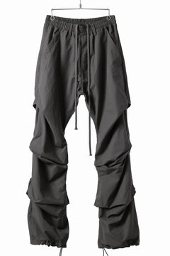 画像をギャラリービューアに読み込む, A.F ARTEFACT TUCK VOLUME BAGGY PANTS / SMOOTH NYLON (KHAKI)