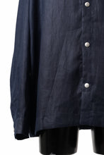画像をギャラリービューアに読み込む, A.F ARTEFACT SNAPPED OVER SHIRT / LINEN TWILL (NAVY)