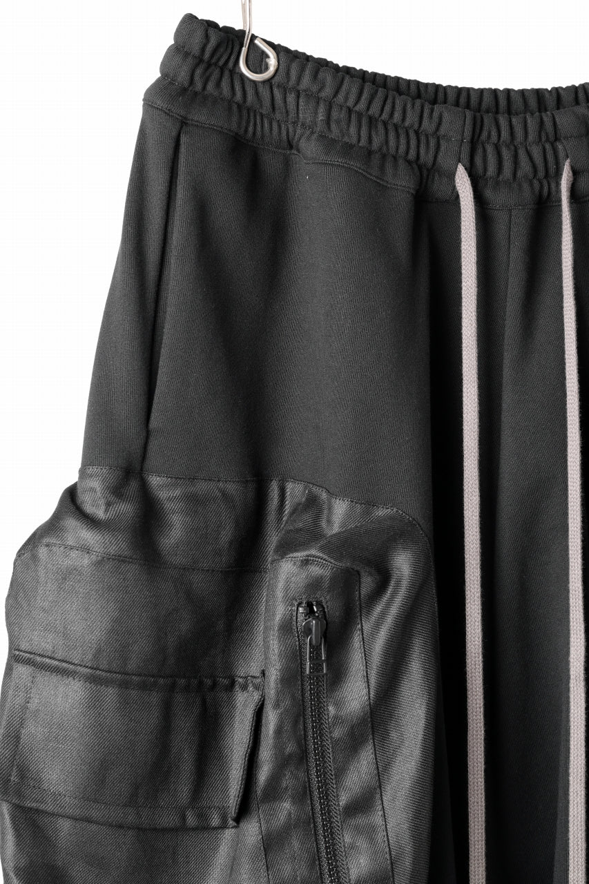 画像をギャラリービューアに読み込む, A.F ARTEFACT COMBINED DROPCROTCH CARGO SHORTS (BLACK)