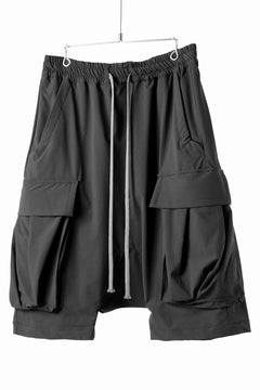 画像をギャラリービューアに読み込む, A.F ARTEFACT SARROUEL CARGO SHORTS / TECH-SMOOTH (BLACK)