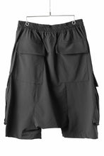 画像をギャラリービューアに読み込む, A.F ARTEFACT SARROUEL CARGO SHORTS / TECH-SMOOTH (BLACK)