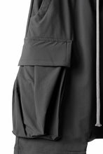 画像をギャラリービューアに読み込む, A.F ARTEFACT SARROUEL CARGO SHORTS / TECH-SMOOTH (BLACK)