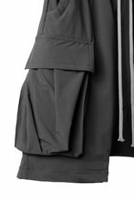 画像をギャラリービューアに読み込む, A.F ARTEFACT SARROUEL CARGO SHORTS / TECH-SMOOTH (BLACK)